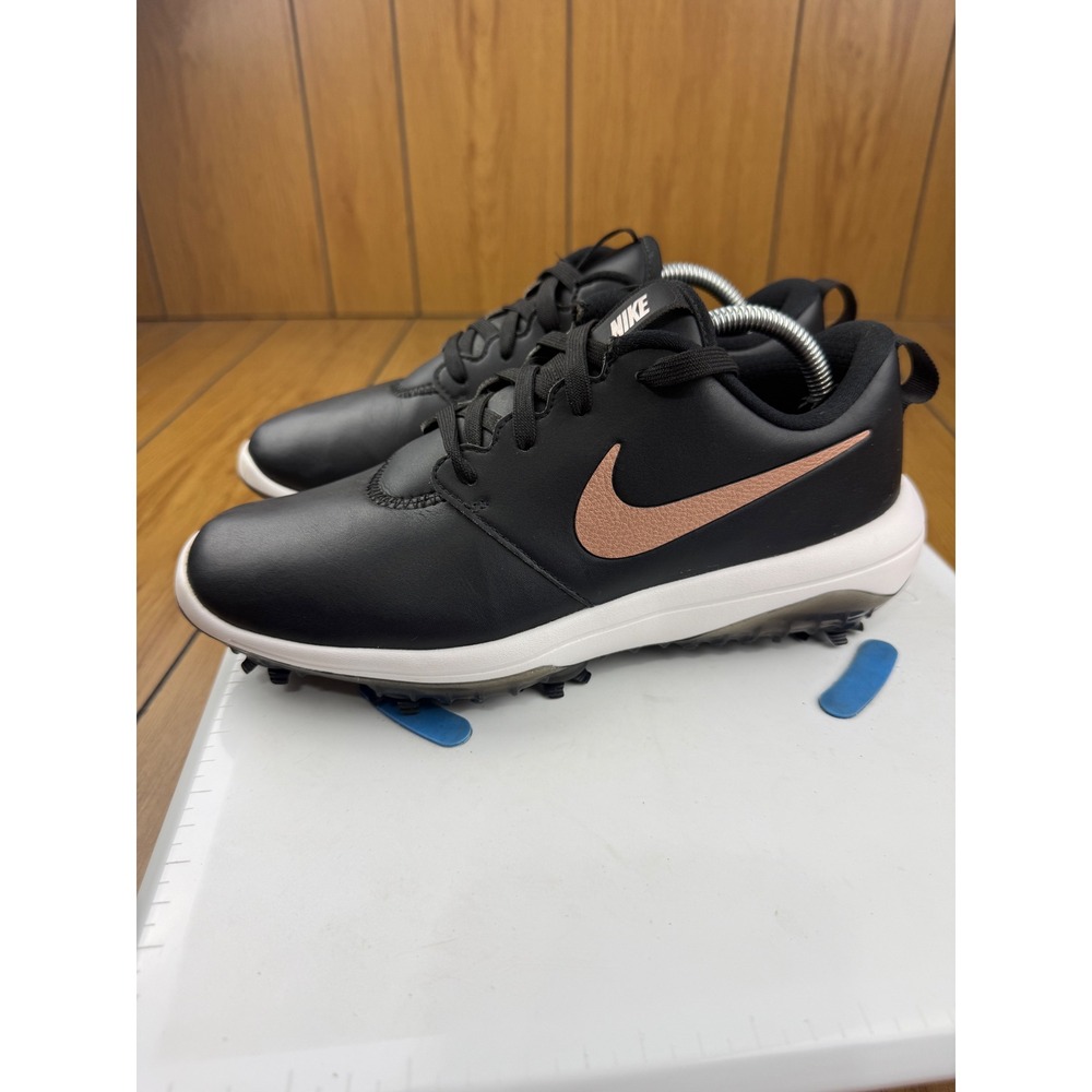 Nike Roshe G Tour Golf Shoes Black Rose Gold Spiked AR5582-001 Womens 7.5
